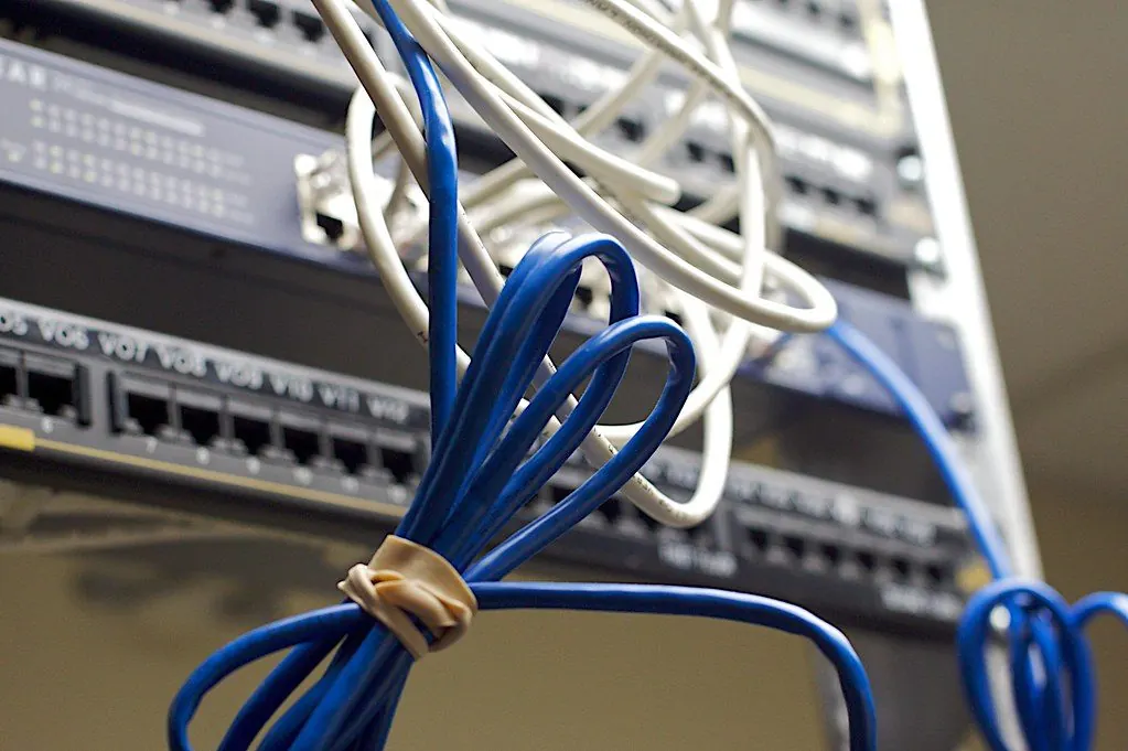 Redes industriais: Profinet, EtherNet/IP e Modbus na prática
