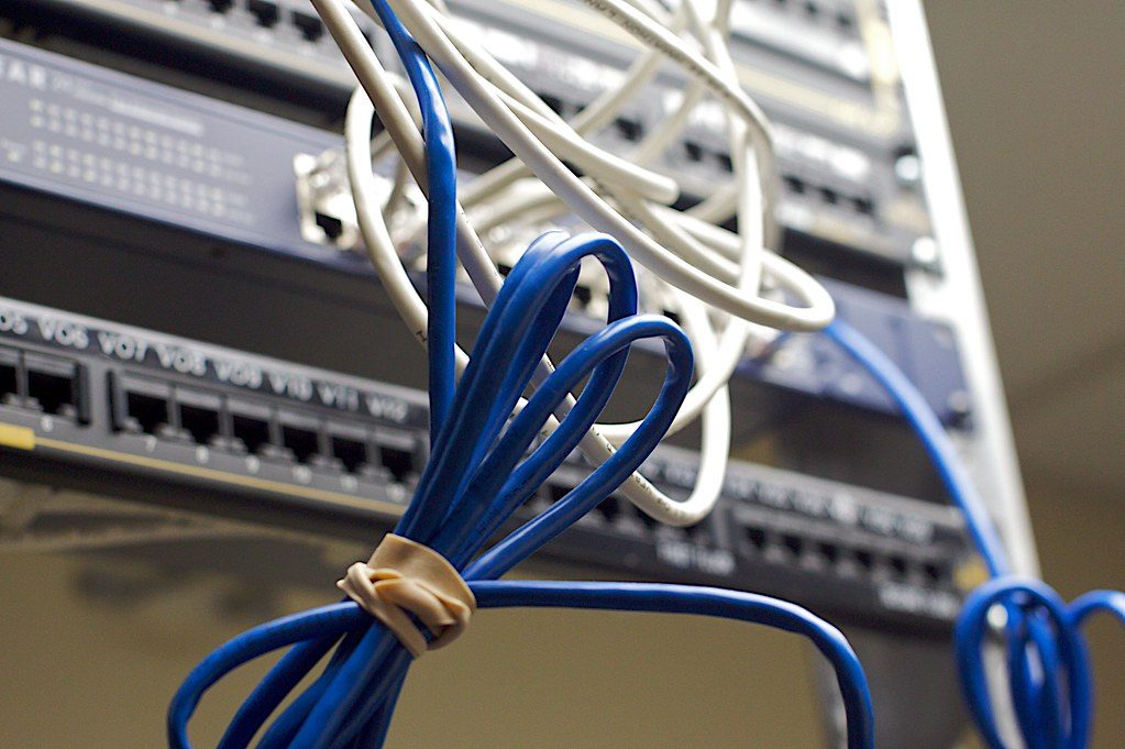 Redes industriais: Profinet, EtherNet/IP e Modbus na prática